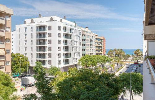 Charming apartment on the beach - Pool and parking - Photo 20