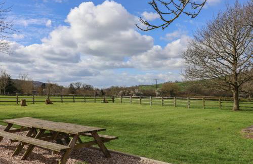 Court House Farmhouse - Photo 39