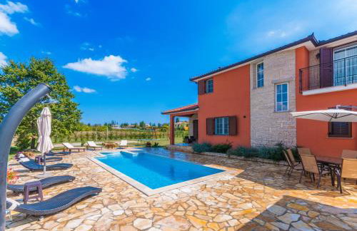 Villa Ivona, a luxurious villa minutes from the sea - Foto 40