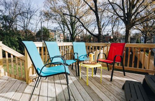 Birdsong Bungalow - Hot Tub, Game Room, Fire Pit - Foto 50