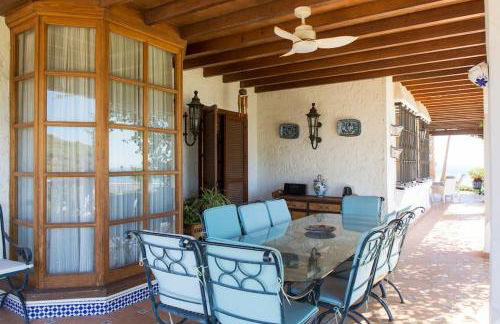 Andalusian villa on the sea and the bay of Malaga - Photo 18