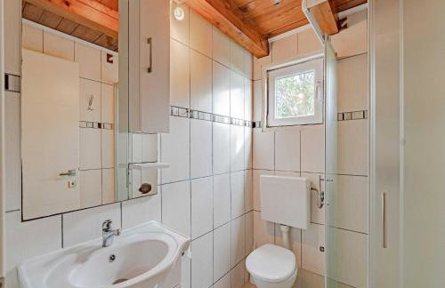 Villa Sea Edge - Three Bedroom Villa With Sea View - Photo 32