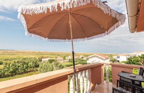 Lovely Apartment In Stara Vas With Wifi - Photo 17