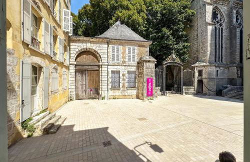 VitraNova – Face à la cathédrale de Chartres - Foto 20