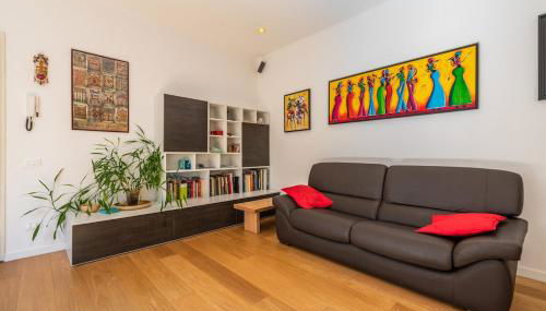 Spacious and bright 2 BR apartment near Poetto - Foto 2