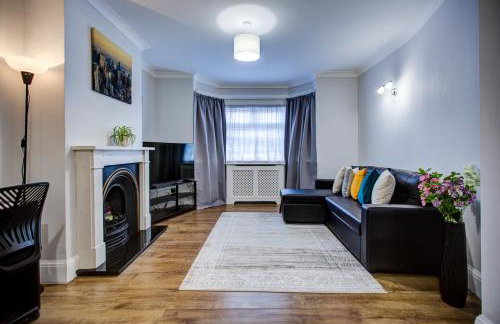 Spacious 4-Bed House in Welling - Free parking - Photo 7