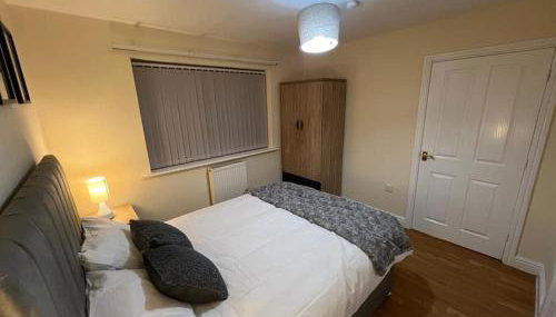 Big new house! 5BDR, sleeps 13, with parking - Foto 4