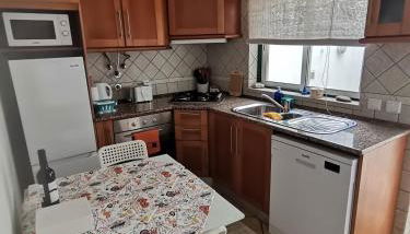 Studio acolhedor e confortável - Nazaré Waves - Foto 2, stove, dishwasher, pet friendly, toaster, minibar