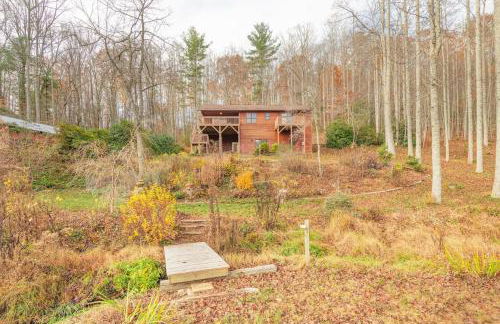 Majestic - Modern Cabin, Hot Tub, & Game Room! - Foto 33