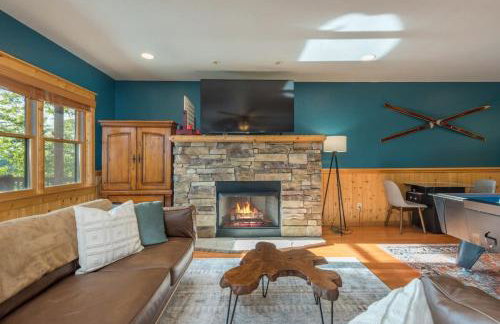 2 Cabins ~ Sleeps 22 ~ 100 Feet Apart ~ Ski in out - Foto 43