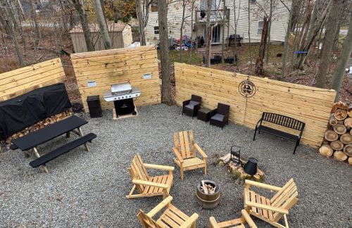 Casa Rosado @ Pocono II by Lake Hot Tub Camelback - Foto 23