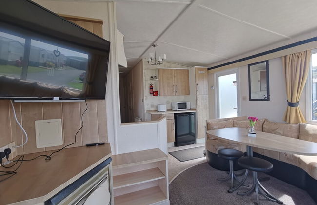 Snowdonia Holiday Sea Beach and Mountains View - Photo 26