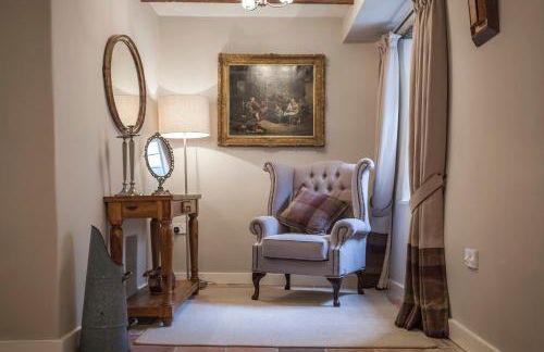 Three Little Pigs Luxury Cottage - Photo 51