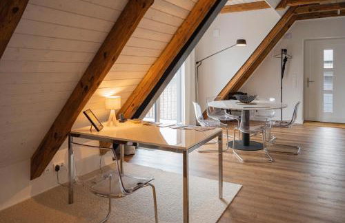 Traumhafte Ferienwohnung am Park, großer Balkon, voll ausgestattete Küche, Schreibtisch, WiFi, Smart TV, Carport, Wallbox, Fahrräder - Foto 38