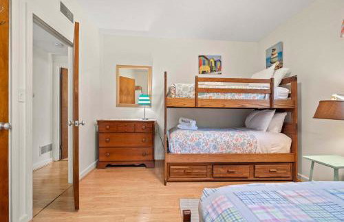 Updated Beach House Deck Outdoor Shower! - Foto 16