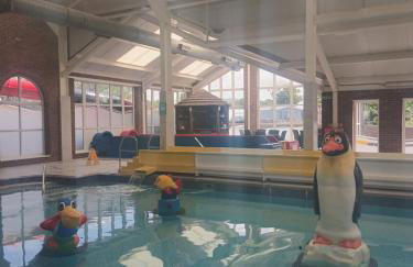 Beautiful Holiday Home 3 Bed Caravan by The Beach, Free Wifi, Games Console, TVs & DVD's, Passes Not Included - Foto 38