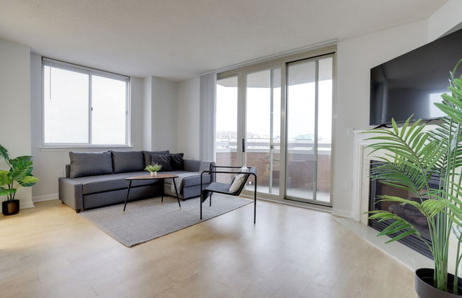 Spectacular Condo At Ballston With Gym - Photo 21