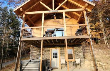 Lakeview Cabin by Tappan Lake, Perfect for Groups with Hot-Tub in Ohio - Foto 7
