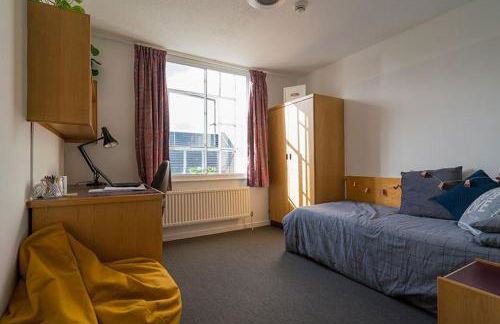 Ensuite Bedrooms with Shared Kitchen and Apartments at Simpsons Hall in Nottingham - Photo 25