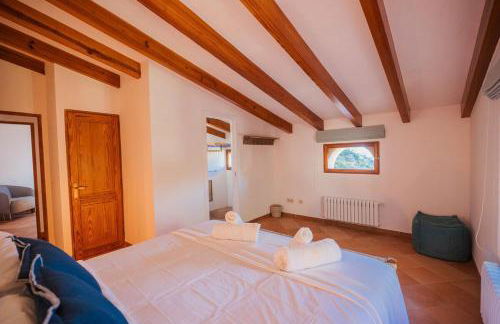 Villa renovada vista al mar y piscina climatizada - Foto 29