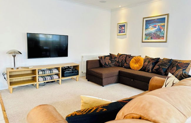 Crieff Armoury Luxury Self Catering Apartment - Foto 31