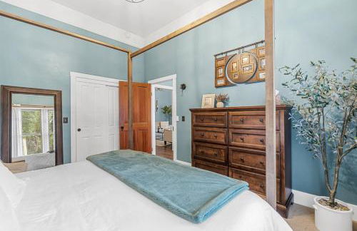 1884 Elegant Home Fire Pit, Tesla Tech, Near DT - Foto 29