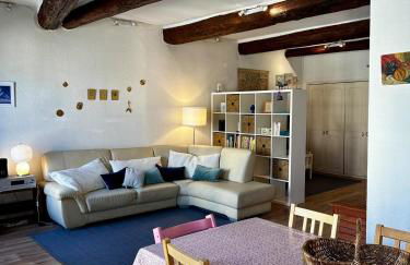 T3 Chaleureux - Vieux Toulon - Proche Port - Foto 1