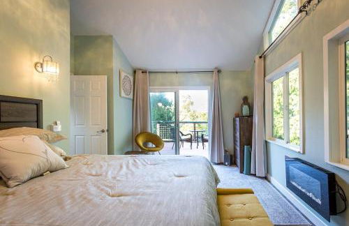 New Oasis -Spa -Firepit -BBQ- Decks-Pet friendly - Foto 28