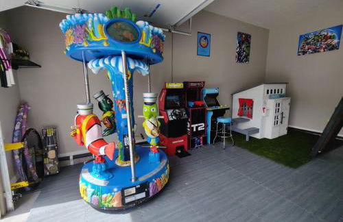 Paradise View Lodge - Amazing Lake Views, Playroom, Pool, HotTub! - Foto 1