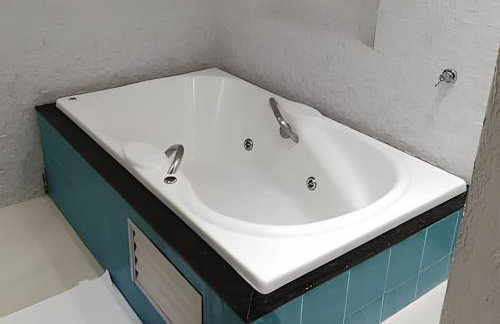 Casa com PiSCiNa, BaNHeiRa e A/C- Centro de Joinville - Foto 21