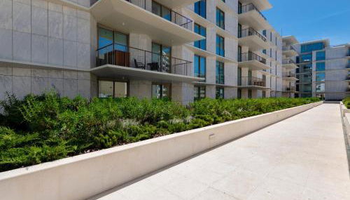 Bayline - Beachfront Bliss & Spa by Bedzy - Photo 3