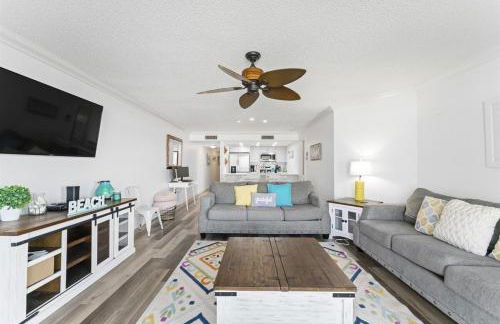 Beachfront 3-Bed I Location! Stunning Sunsets - Foto 28