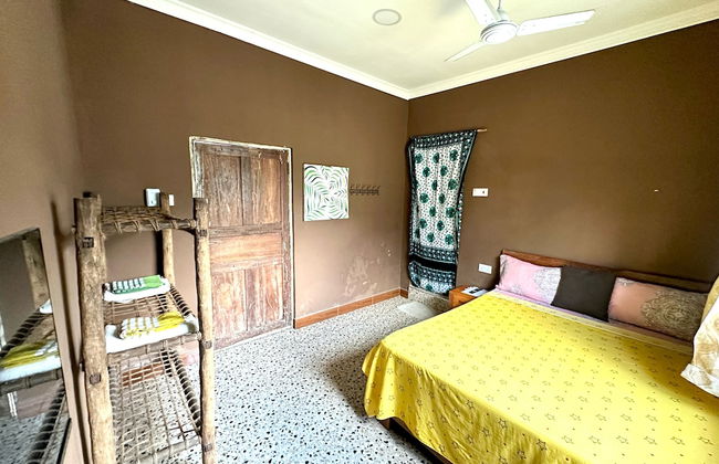 Mama's House - Photo 8