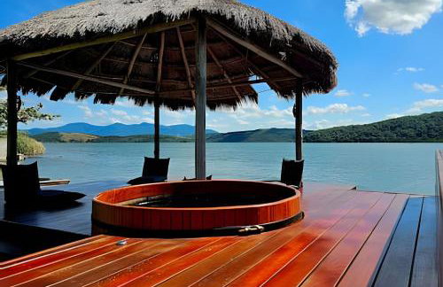 Conforto à beira da lagoa - Foto 1