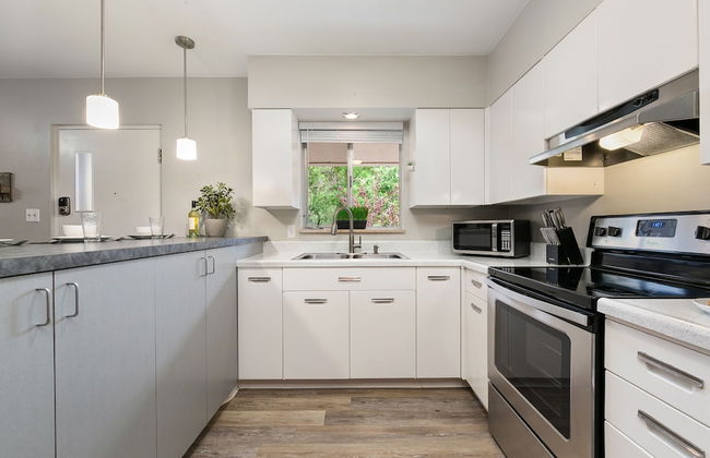 Terra Cotta Suite | Cozy Spot in Old Town FoCo - Foto 7