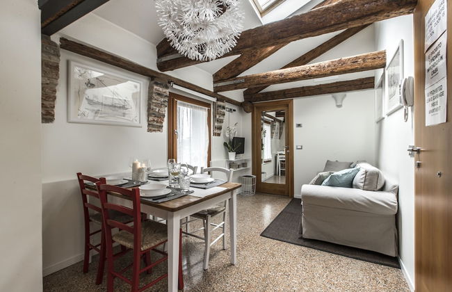 Design District Apartment R&R - Photo 20