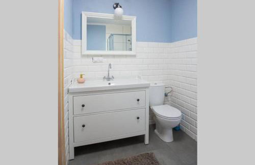 Sielski dom z basenem w Rydzewie - Foto 35