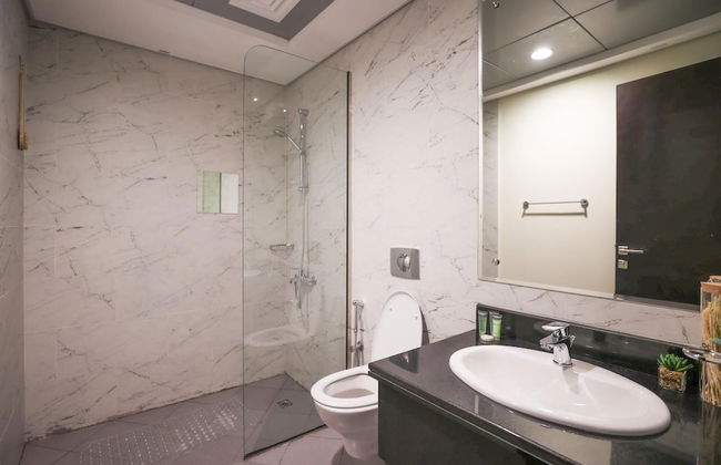 Elite LUX Holiday Homes - Cozy Modern 1BR in Dubai South - Photo 18