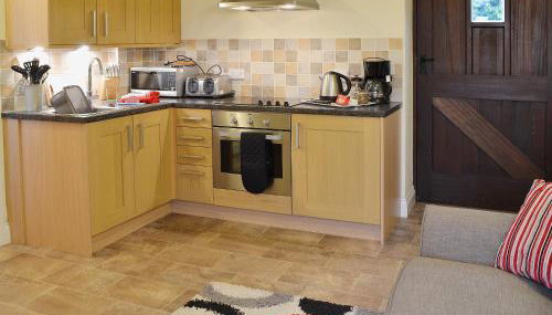 The Stable - Photo 4