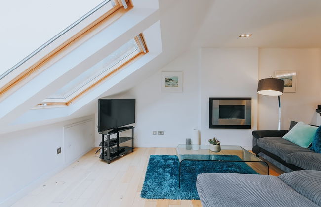 The Penthouse - Foto 26