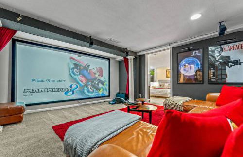 Movie Theatre Hot Tub Outdoor Grill - Foto 13