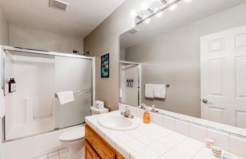 Sunlit Forest Haven - Foto 30