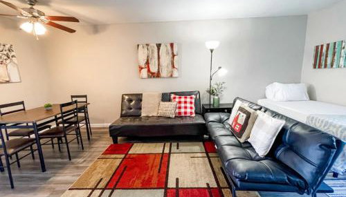 Perfect for Group with 2BR, 2BA and Pool - Foto 4