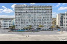 LUXURIOUS Oceanfront Condo, 1 bedroom-2 bath, Sleeps 4, indoor and outdoor pools, Waters Edge-Garden City-Murrells Inlet SC -NO PETS - Photo 6