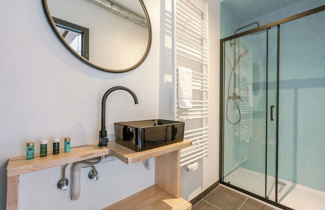 Industrial Apartment With Terrace in Antwerp - Photo 27