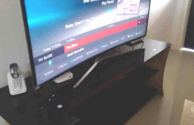 Remarkable 2-bed Apartment in Kingston - Photo 2