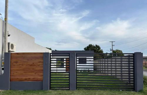 Casa completa, lindamente decorada, nova com 2 quartos - Foto 14