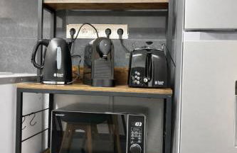 STN Kocherwald Suite - Ferienwohnung mit 4 Schlafzimmer, 8 Big Beds, Parkplatz & Balkon, Highspeed WLAN, Netflix Premium, Zentral zu Audi & Schwarz Gruppe - Foto 14