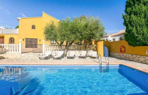 Awesome Home In Oliva With Private Swimming Pool, Can Be Inside Or Outside - Photo 10