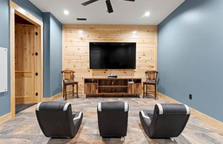 Black Bear & Blue Heron by Avantstay 2 Lakefront Homes, Sleeps 43 Pool, Dock, Theater - Foto 120